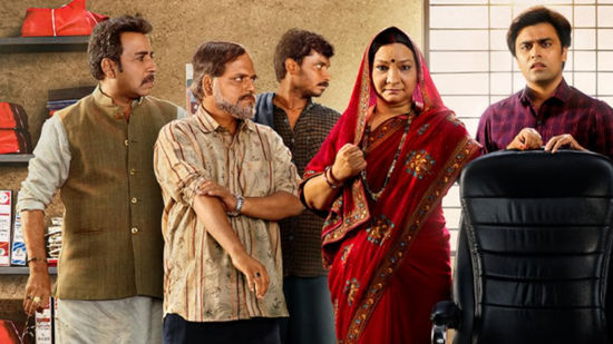 फुलेरा की ‘नई प्रधान’ की ये वाली सीरीज/फिल्में कर देंगी लोटपोट..1 नंबर पर सबसे क्लासिक