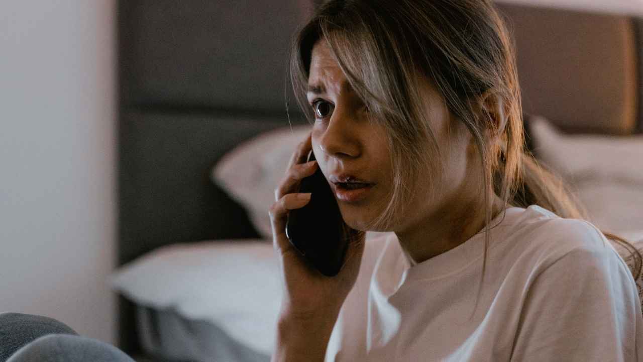 भूल कर भी न उठाएं इन नंबर से आने वाली कॉल, हो जाएगा लाखों का नुकसान, सरकार ने दी चेतावनी!