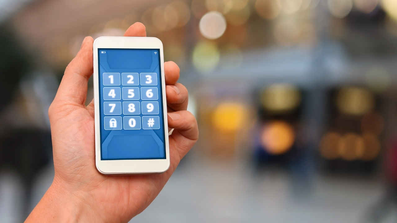 ज्यादातर लोग नहीं जानते फोन के ये सीक्रेट कोड्स, खोल कर रख देते हैं फोन के एक-एक राज, आखिरी वाला तो अपने रिस्क पर करें ट्राई!