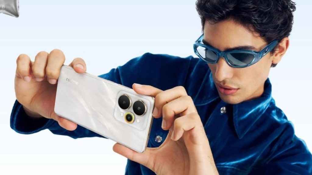 Realme 15 5G and Realme 15 Pro 5G launched in india check specs and price