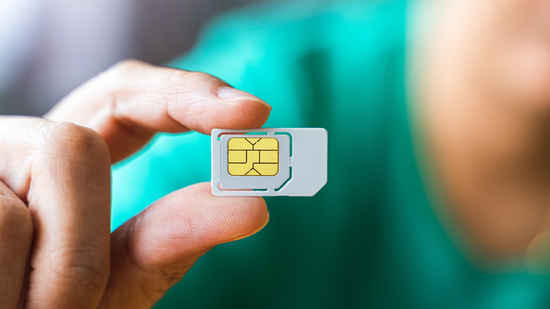 रफ़्तार पकड़ रहे SIM Card से जुड़े स्कैम, नाक के नीचे से उड़ रहे लाखों-करोड़ों, जान लें बचने का ये एकमात्र तरीका
