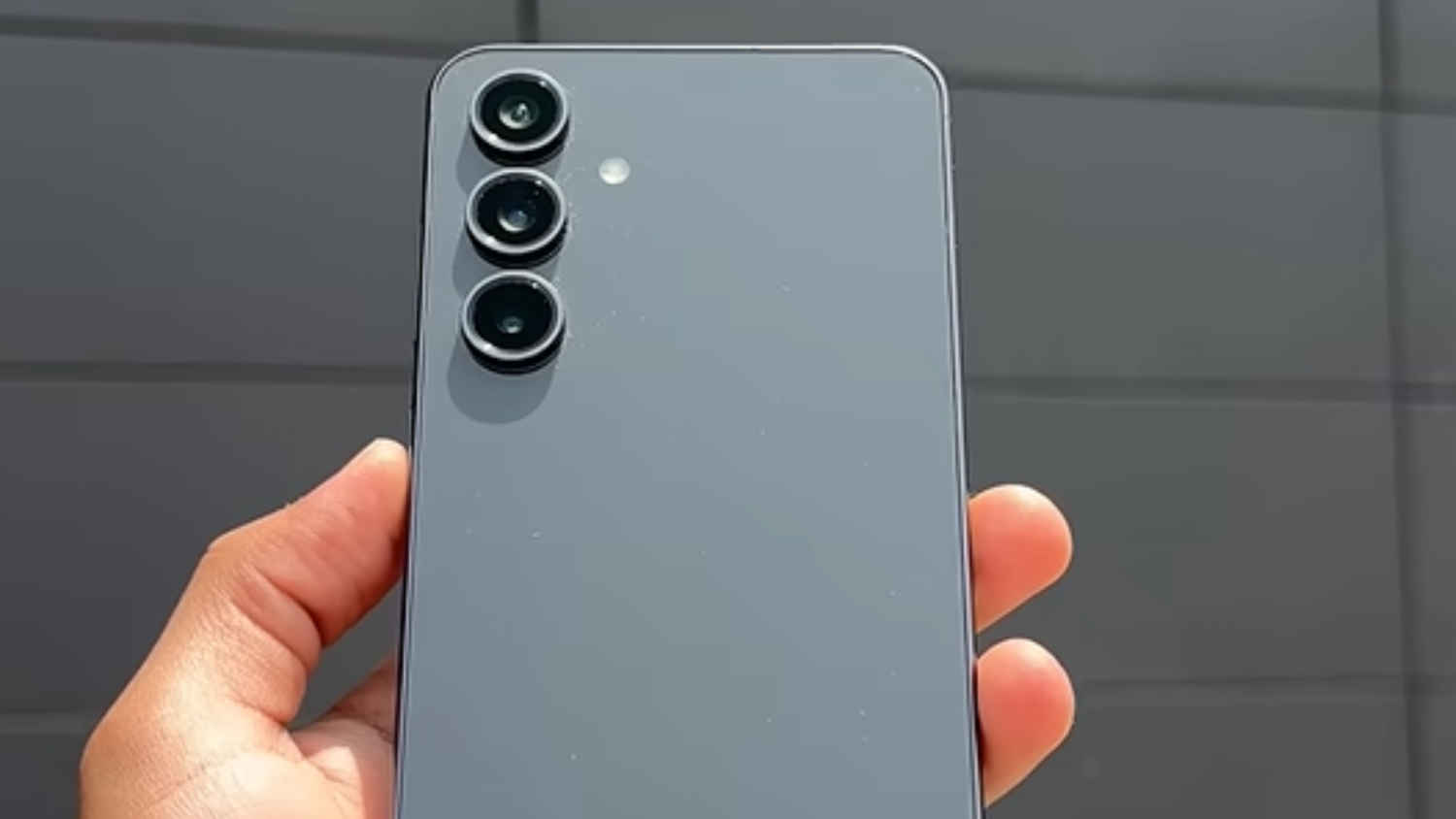 Samsung Galaxy S26 FE may launch soon: Check expected specs and price