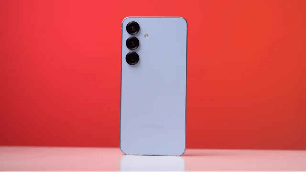 17 হাজার টাকার বড় ছাড় Samsung এর প্রিমিয়াম 5G স্মার্টফোনে, দেখে নিন কোথায় পাবেন ডিল