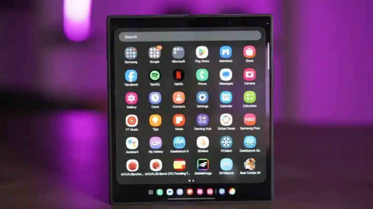 Samsung Galaxy Z Fold 6 5G price drops by Rs 52,749 on Flipkart