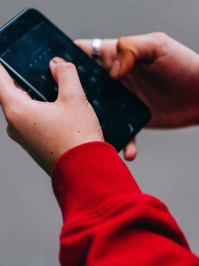 Smartphone Deals on Amazon Republic Day Sale 2025