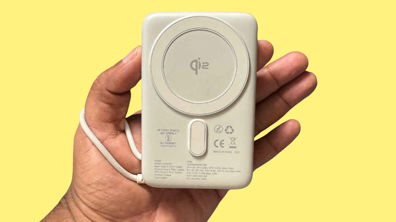 StuffCool Odin: 15W Qi2 wireless powerbank for iPhone