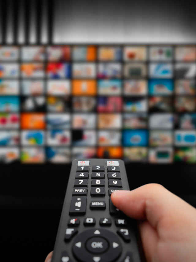 Top 5 sci-fi movies and series you must watch on Netflix in 2025 (1)