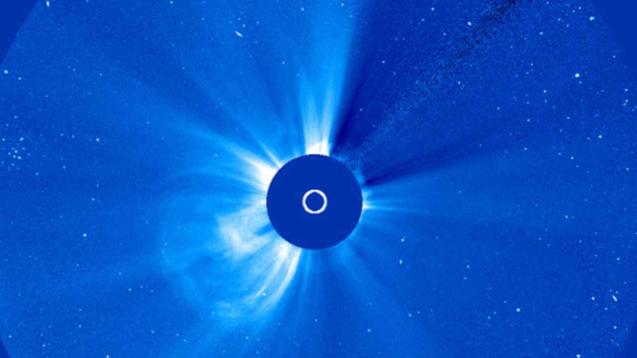 Solar Flare Blast: 21 ஆண்டுகளுக்கு பிறகு சூரியனில் மிகப்பெரிய வெடிப்பு