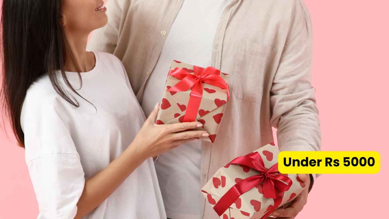 പ്രിയപ്പെട്ടവർക്കായി ഒരു സർപ്രൈസ്! 5000 രൂപയിൽ താഴെ വാങ്ങാവുന്ന Valentine’s Day സമ്മാനങ്ങൾ