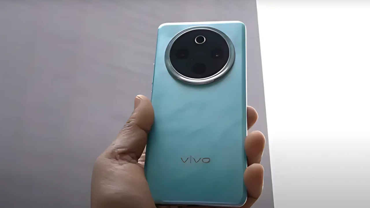 7000mAh की महाबली बैटरी के साथ आने वाले 5 दमदार फोन, कीमत भी सबके बजट में