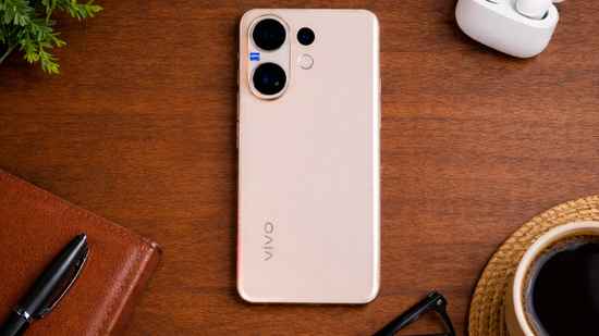 ദേ നോക്കിയേ, Zeiss സപ്പോർട്ട് ട്രിപ്പിൾ ക്യാമറ Vivo V60 5G 10000 രൂപ ഡിസ്കൗണ്ടിൽ ഫ്ലിപ്കാർട്ടിൽ!