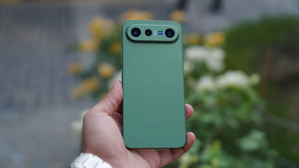 Vivo X300 FE