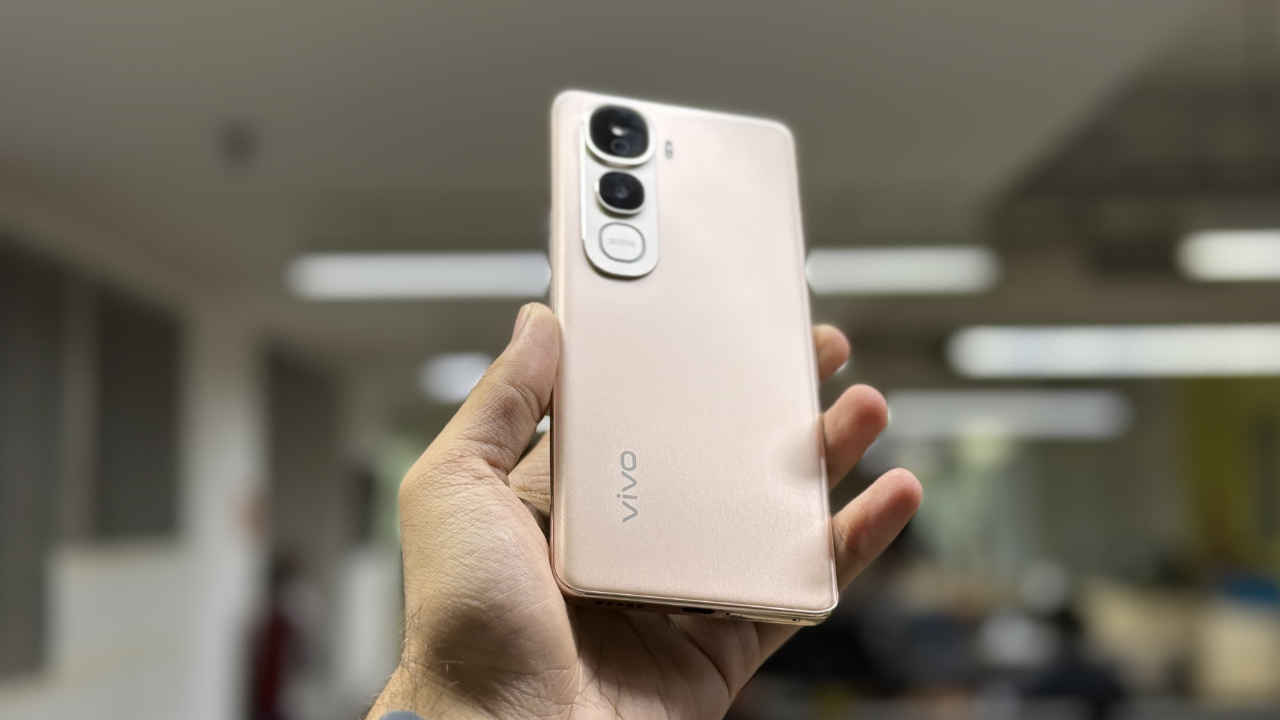 Vivo Y400 Pro 5G with MediaTek Dimensity 7300 chipset launched in India: Check price, specs