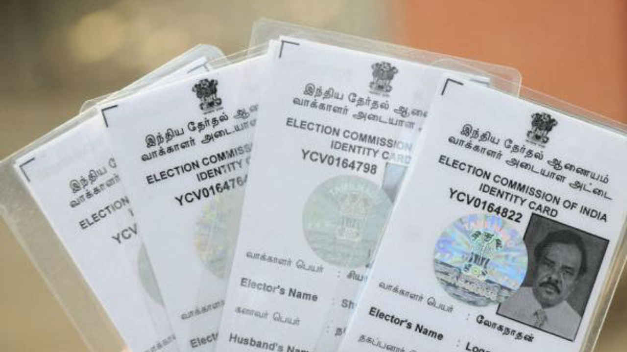 Voter Id Card হারিয়ে ফেলেছেন বা চুরি হয়েছে, বাড়িতে বসেই 10 মিনিট তৈরি করুন নতুন, জানুন সহজ উপায়