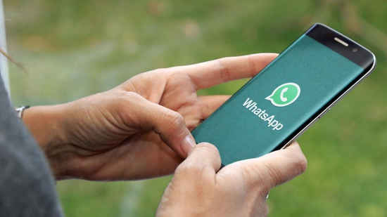 नकली ऐप के शिकंजे में फंसे सैंकड़ों WhatsApp यूज़र्स, साइबर अटैक से बचने के लिए जान लें कैसे पहचानें असली-नकली