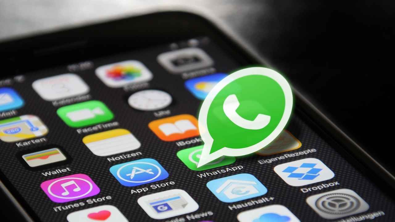 क्या आप भी चलाते हैं ये वाला फोन, 1 जनवरी से इसपर काम नहीं करेगा WhatsApp, अभी कर लें ये काम