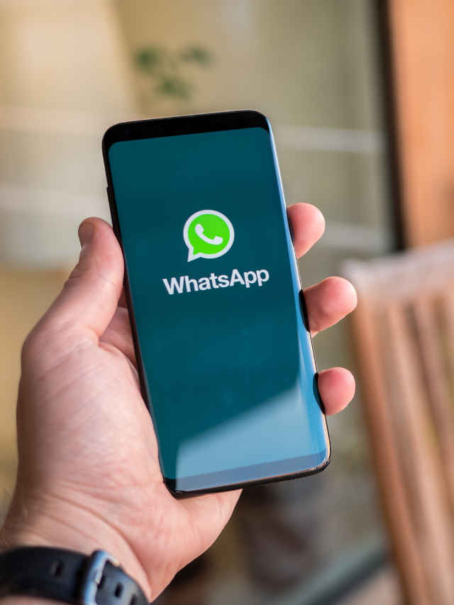 Whatsapp new feature 2023 december banner