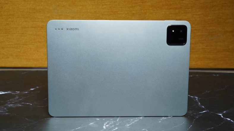 Xiaomi 13: A Compact Flagship Redefining Android Excellence