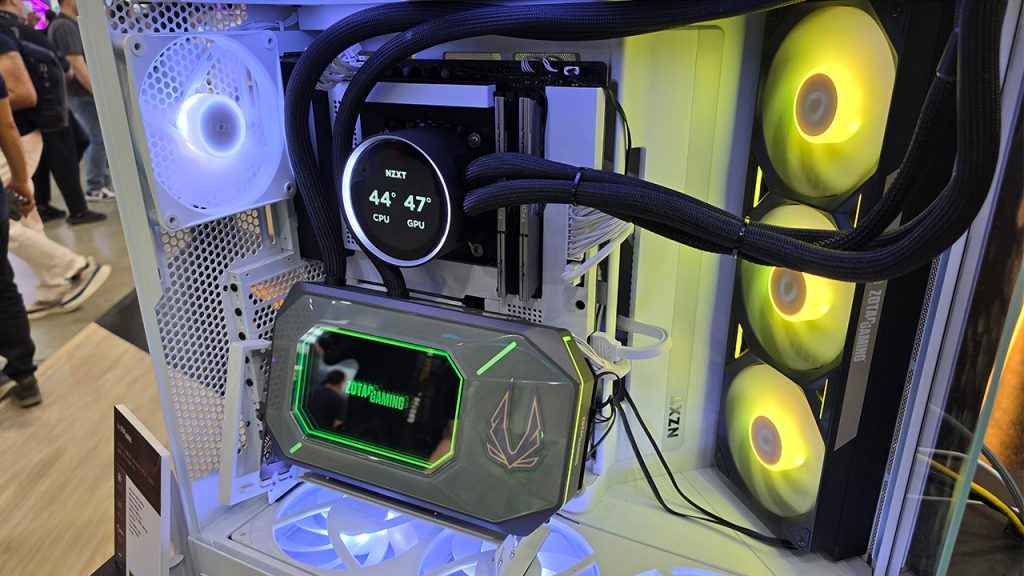 ZOTAC RTX 5090 ArcticStorm Liquid Cooled Graphics Card