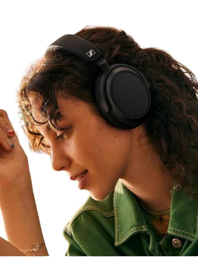 best headphone and earbuds deals today 26 nov 2024