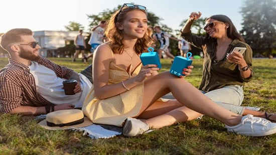 हाऊस पार्टीसाठी नवा स्पीकर हवाय? Myntra वर अप्रतिम किमतीत मिळतायेत भारी ब्लूटूथ Speakers, किंमत 2000 रुपयांपेक्षा कमी 