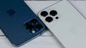 पूरे साल धूम मचा चुके हैं ये स्मार्टफोंस, जानें हर एक अपने आप में कैसे है खास