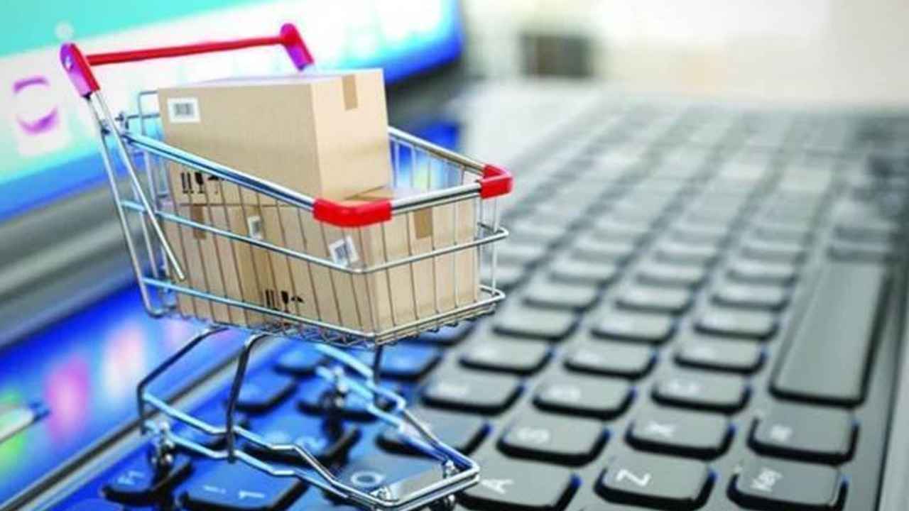 স্মার্টফোন সহ অন্যান্য প্রোডাক্টের আজ থেকে শুরু হচ্ছে অনলাইন বিক্রি, জেনে নিন আপনি কি পারবেন কিনতে ?