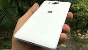 Hands On: Microsoft Lumia 950, 950XL and the new Microsoft Display Dock