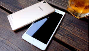 ह्या १० आकर्षक स्मार्टफोन्सवर मिळतेय सर्वात मोठी बंपर सूट…