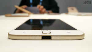 Say hello to the Moto Z and its modular friends