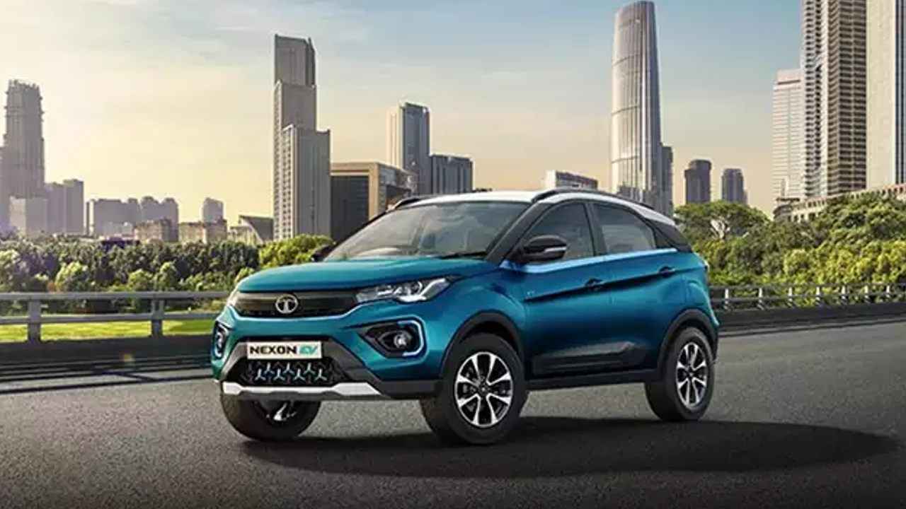 Tata Nexon எலக்ட்ரிக் காருக்கு ரூ. 1.6 லட்சம் வரை டிஸ்கவுண்ட் அறிவிப்பு.