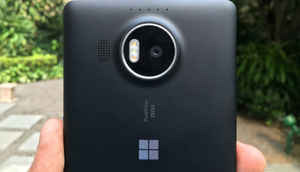 Hands On: Microsoft Lumia 950, 950XL and the new Microsoft Display Dock