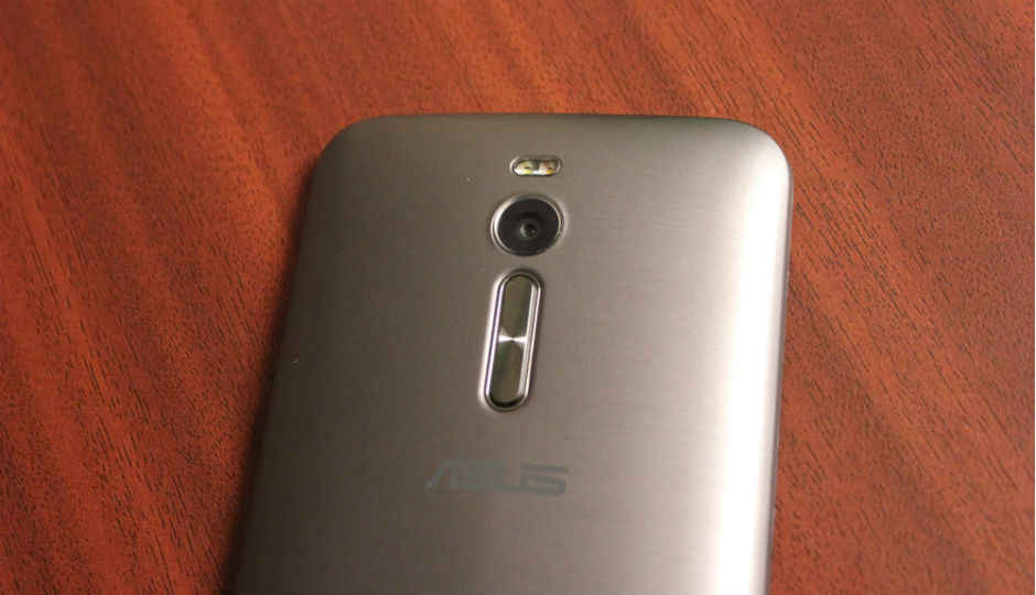 आसुस ज़ेनफ़ोन 2: कैमरा, परफॉरमेंस और अन्य की तुलना