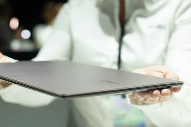 Samsung Galaxy Book,S  13.3 இன்ச் ஃபுல் HD, டச் டிஸ்ப்ளே உடன் அறிமுகம்.