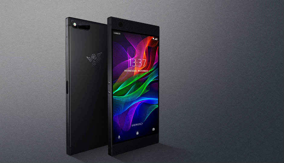 Razer போன் 120Hz  டிஸ்பிலே  மற்றும்  8GB  ரேம் உடன் லான்ச் ஆகி உள்ளது.