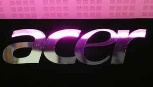 పాత  స్మార్ట్  ఫోన్  ఇచ్చి  కొత్త  లాప్టాప్  తీసుకువెళ్ళండి.