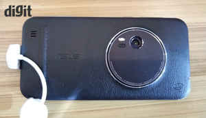 Asus Zenfone Zoom: In Pictures