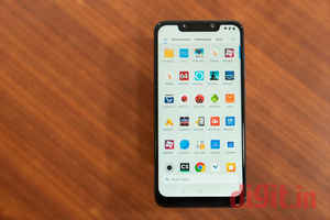 Xiaomi Poco F1 লিকুইড কুলিং ফিচার সহ এই ফোনের আরও  কিছু বৈশিষ্ট্য