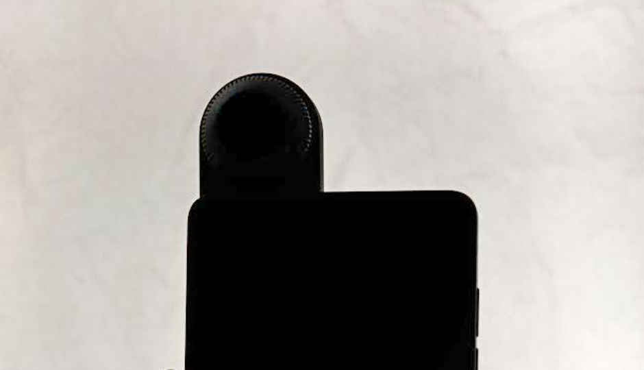 Andy Rubin’s Essential smartphone likely to feature a detachable 360 degree camera accessory