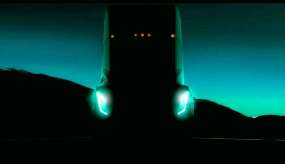 Tesla to unveil electric semi-truck in October