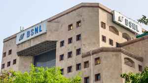 Reliance Jio, Airtel, Vodafone idea और BSNL के सबसे धांसू Recharge देखें यहाँ