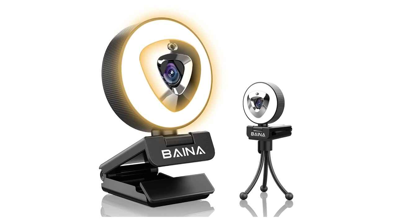 Webcams with microphone and ring light for professional video calls