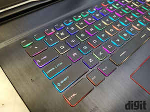 అతి తక్కువ ధరకే  అదిరిపోయే బ్రాండెడ్ లాప్టాప్ లు ఇక్కడే .....!!!