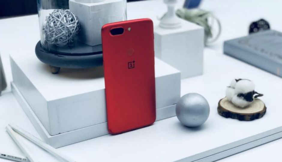 Red phones for Valentine’s Day: OnePlus 5T Lava Red, Honor 7X Red Limited Edition, Vivo V7+ Infinite Red and more