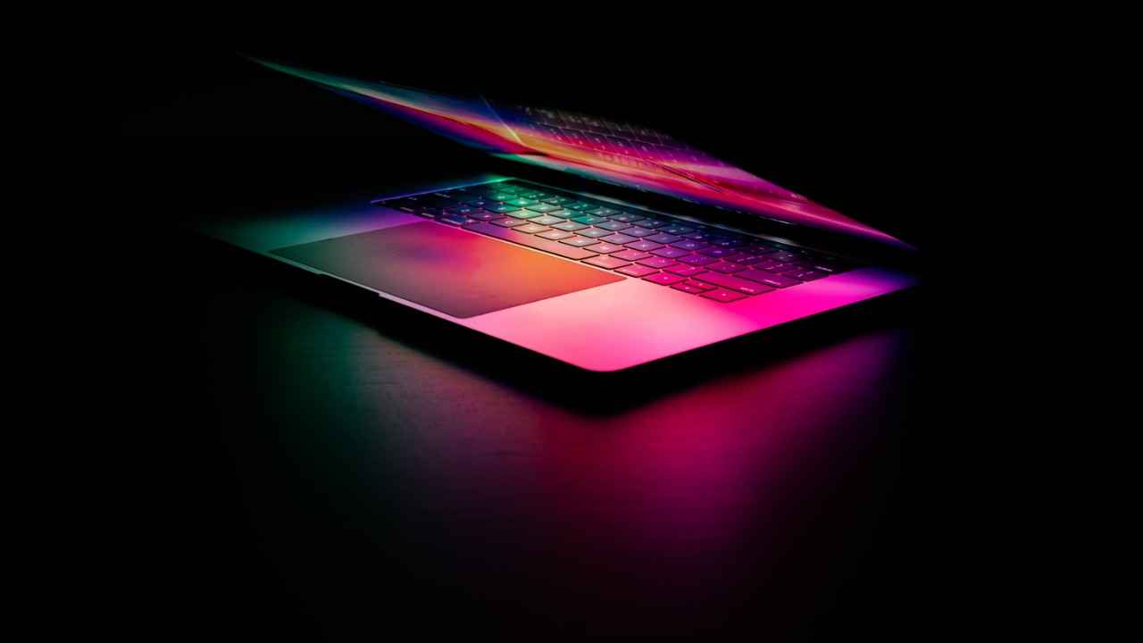 ProMotion ডিসপ্লে ছাড়াই M2 চিপ সহ আসতে চলেছে MacBook Pro 2022