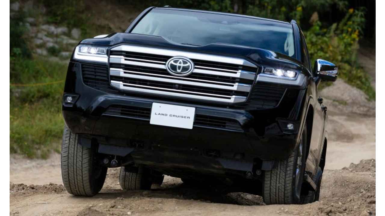 New Toyota Land Cruiser-র বুকিং শুরু হল, তবে এই গাড়ি পেতে হলে অপেক্ষা করতে হবে 3 বছর