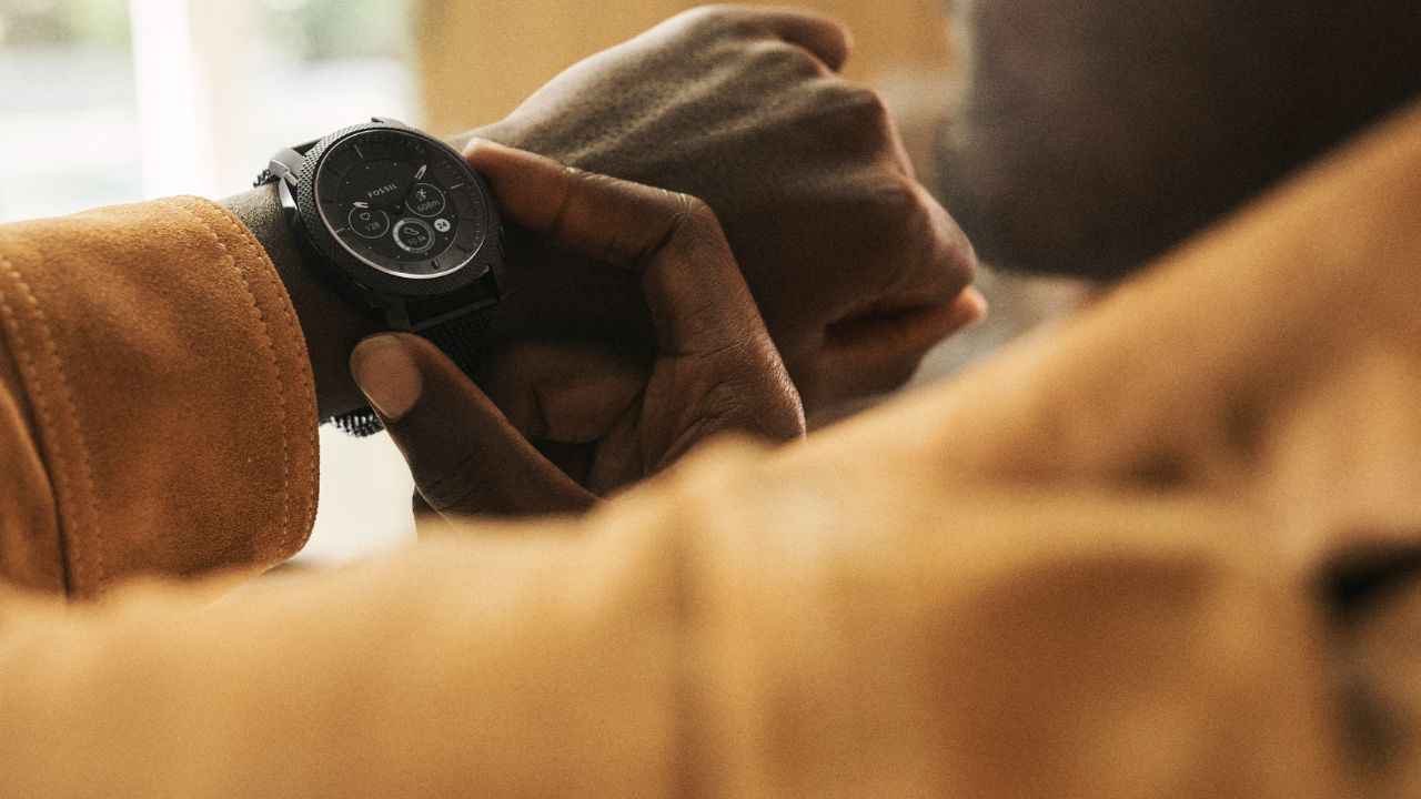 Fossil Gen 6 Hybrid Smartwatch Launched In India At ₹17, 633