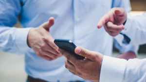 Phone tips: ഒരു പൊട്ടിത്തെറി ഒഴിവാക്കാൻ ചെറുതായെങ്കിലും ശ്രദ്ധിച്ചാൽ മതി!