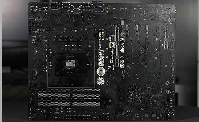 MSI-Z170A-Gaming-M7-Motherboard-Skylake-rear