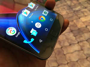 ഫിംഗർ പ്രിൻ്റ് സെൻസറുമായി മോട്ടോ ജി4 & മോട്ടോ ജി4 പ്ലസ് വിപണിയിൽ